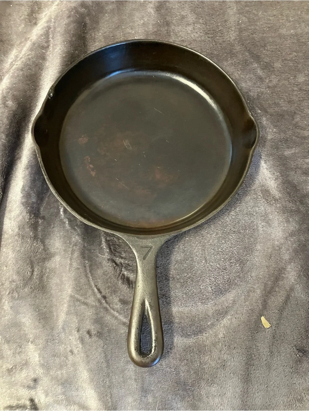 Martin Cast Iron #7 Shallow Skillet with Hamburger Logo